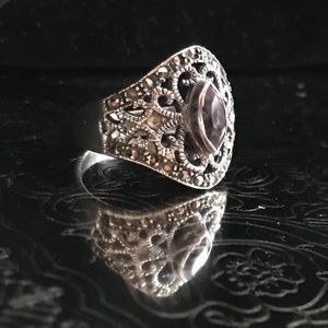 ‼️SOLD‼️💜Antique 925 Silver Ring💜